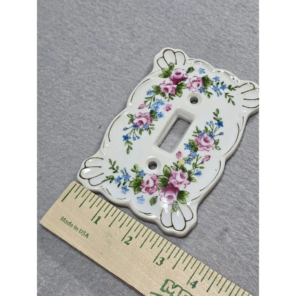 Vintage Benton hand-painted ceramic standard light switch plate made in Japan